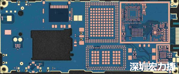 手機(jī)可用的PCB空間相當(dāng)小，而1片式的設(shè)計(jì)是節(jié)省成本的作法，如何做到區(qū)隔不同子系統(tǒng)、降低雜訊干擾，是設(shè)計(jì)關(guān)鍵。